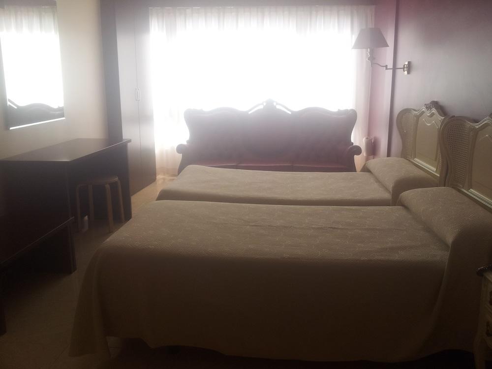 Hotel Artxanda Bilbao, Parking Gratuito En El Exterior Junto Al Hotel (Adults Only) Екстер'єр фото