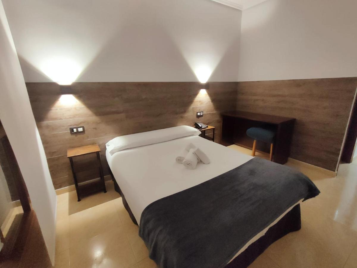 Hotel Artxanda Bilbao, Parking Gratuito En El Exterior Junto Al Hotel (Adults Only) Екстер'єр фото
