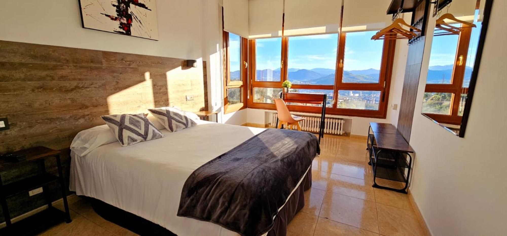 Hotel Artxanda Bilbao, Parking Gratuito En El Exterior Junto Al Hotel (Adults Only) Екстер'єр фото