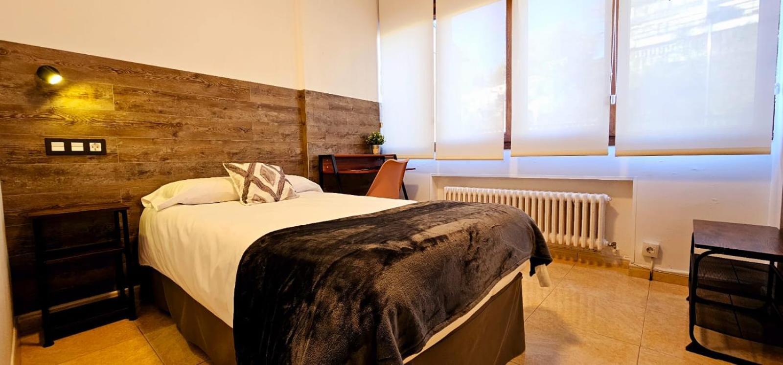Hotel Artxanda Bilbao, Parking Gratuito En El Exterior Junto Al Hotel (Adults Only) Екстер'єр фото
